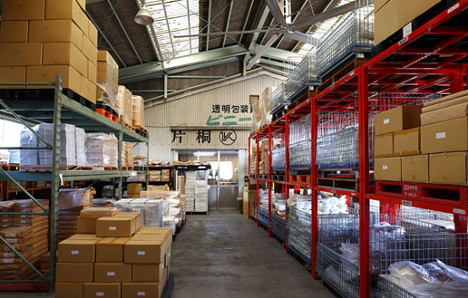 パッケージ・包装資材を保管する倉庫